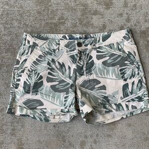 Gap Leaf Print Shorts